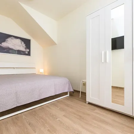 Siesta Apartment *