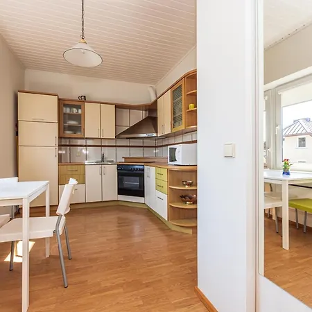 Siesta Apartment *