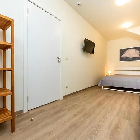 Siesta Apartment *